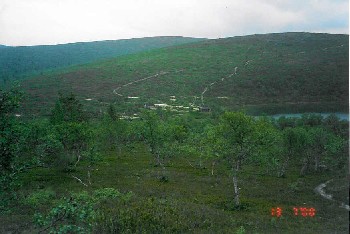 Rautulammen tupa Kutturap��n rinteilt� p�in 13.7.2000